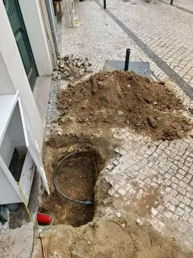Intervenção arqueológica em arruamento urbano de Aveiro